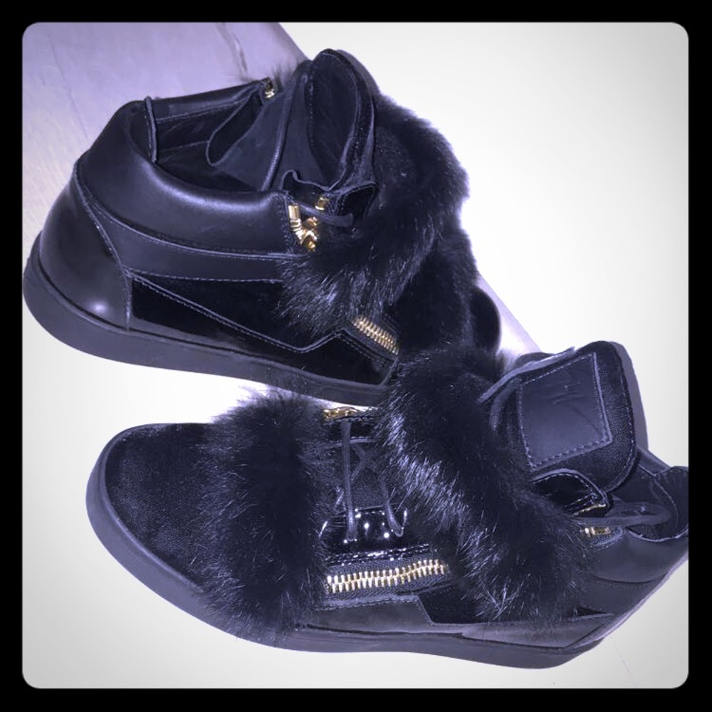 Guiseppe Zanotti Womens Sneakers- Size 9